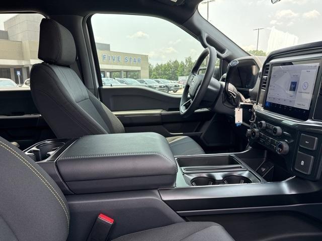 new 2025 Ford F-150 car, priced at $45,130