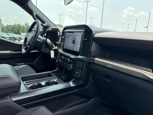 new 2025 Ford F-150 car, priced at $45,130