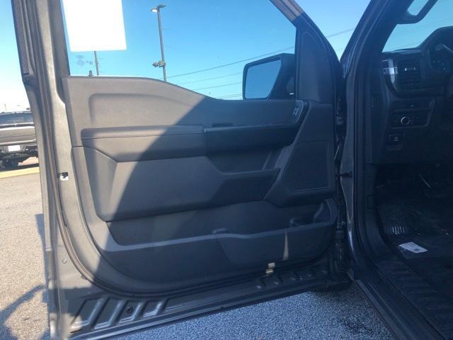 new 2025 Ford F-150 car, priced at $41,193