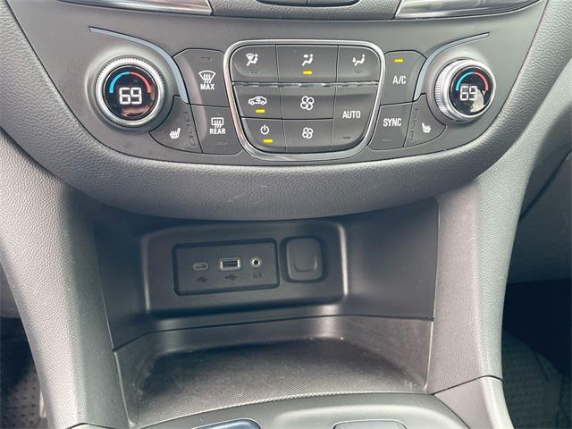 used 2022 Chevrolet Equinox car, priced at $17,499