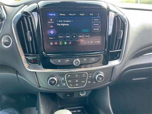 used 2023 Chevrolet Traverse car, priced at $30,995