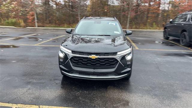 used 2025 Chevrolet Trax car, priced at $22,753