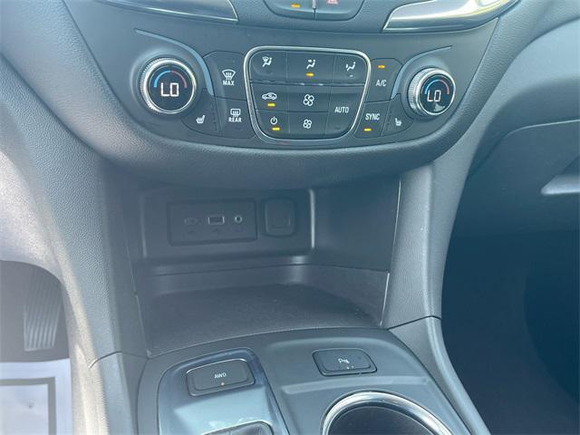 used 2023 Chevrolet Equinox car, priced at $23,992