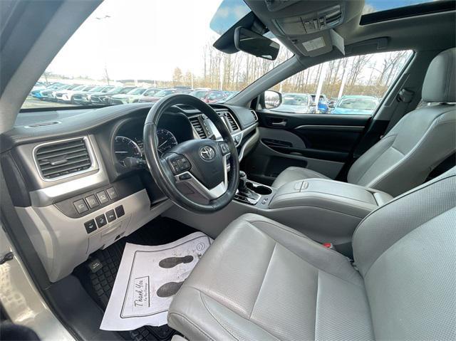 used 2018 Toyota Highlander car, priced at $27,693