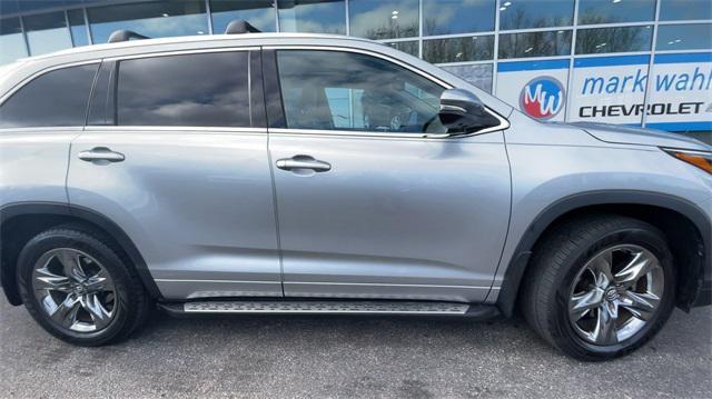 used 2018 Toyota Highlander car, priced at $27,693