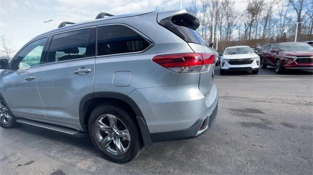 used 2018 Toyota Highlander car, priced at $27,693