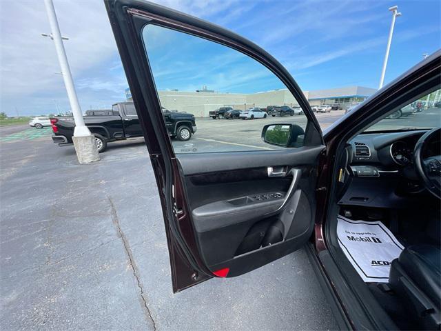 used 2014 Kia Sorento car, priced at $10,655