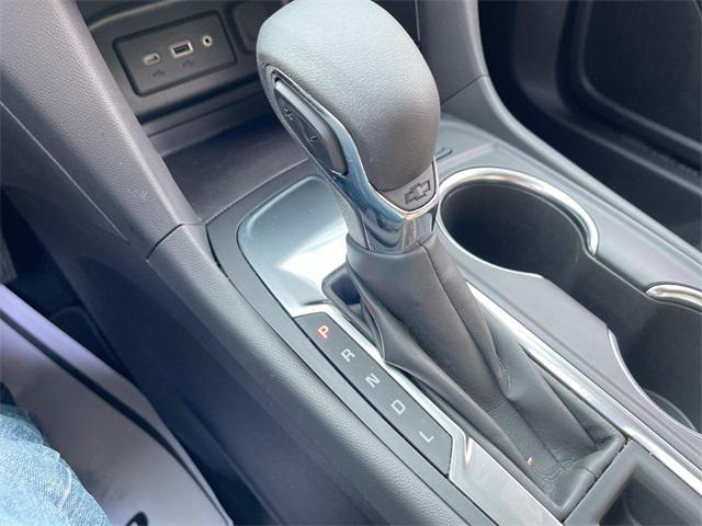 used 2022 Chevrolet Equinox car, priced at $22,754