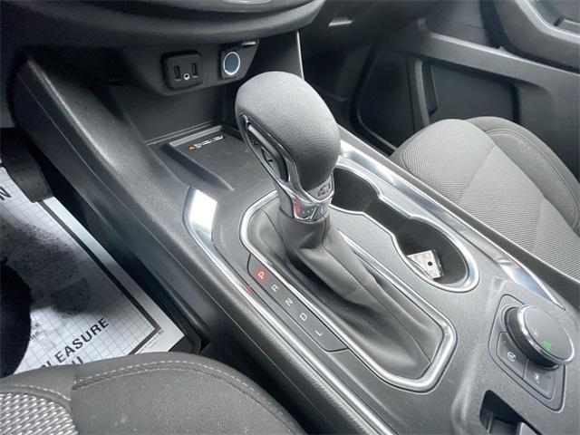 used 2023 Chevrolet Traverse car, priced at $31,993