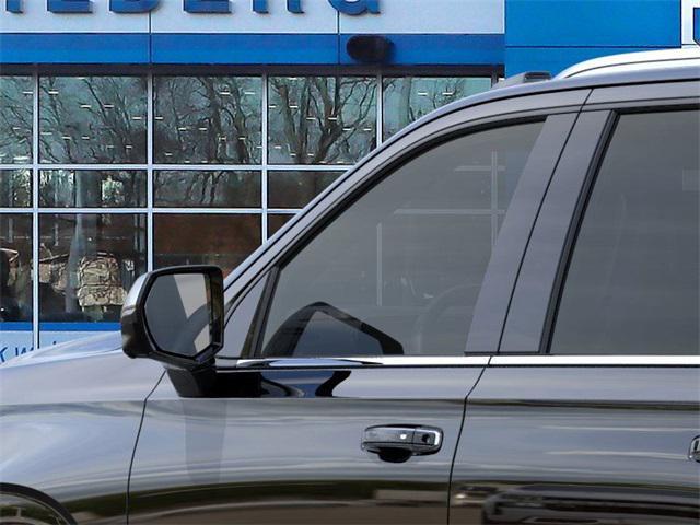 new 2025 Chevrolet Suburban car, priced at $2,472,450
