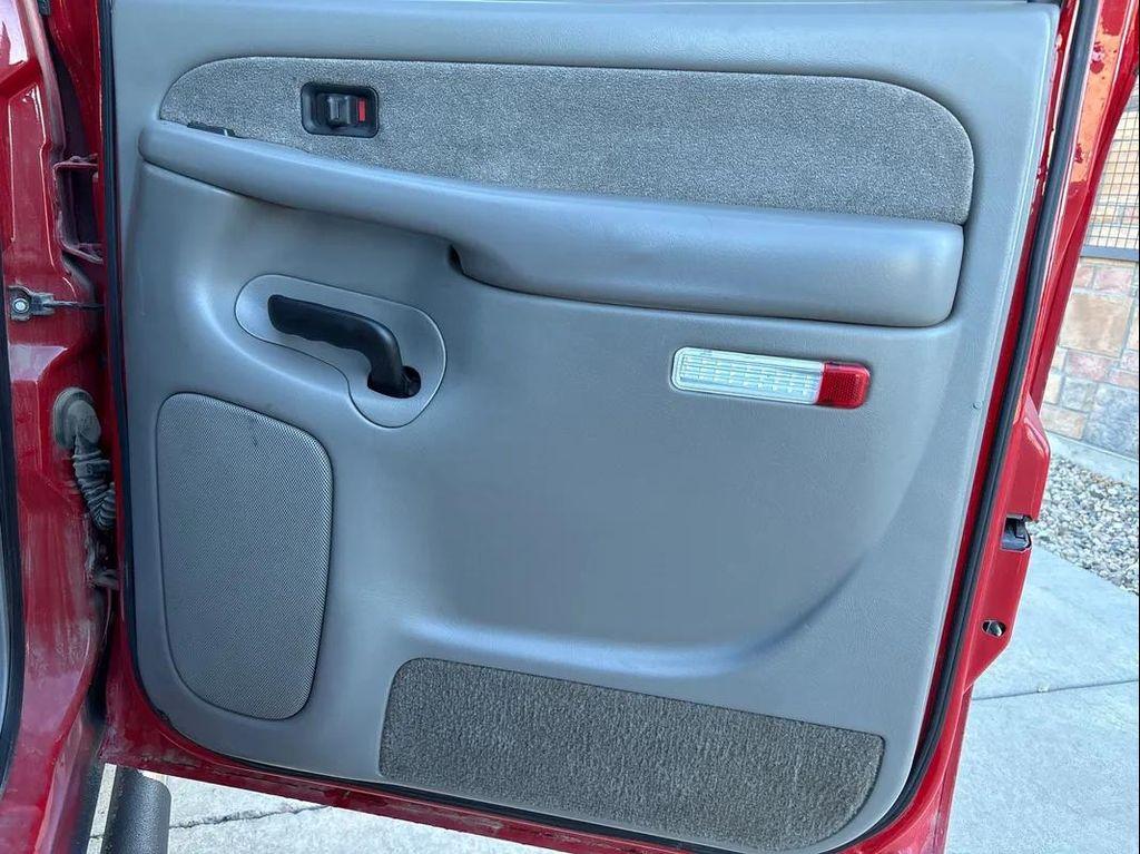 used 2002 Chevrolet Silverado 2500 car, priced at $9,988