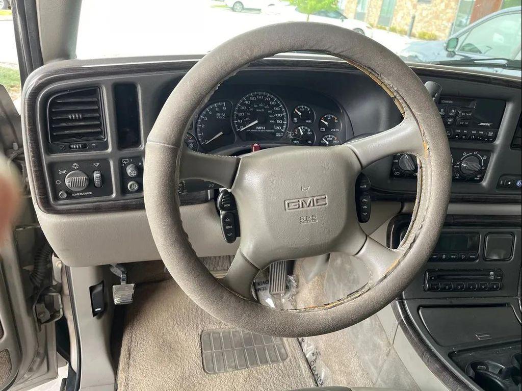 used 2001 GMC Yukon car, priced at $9,488