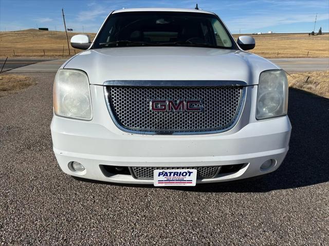 used 2012 GMC Yukon XL car, priced at $12,000