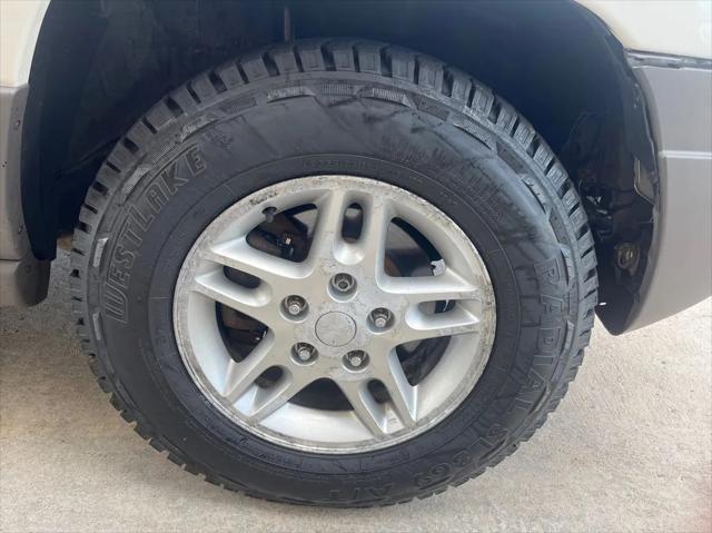 used 2004 Jeep Grand Cherokee car, priced at $4,988