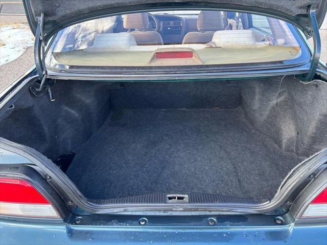 used 1995 Toyota Avalon car, priced at $4,500
