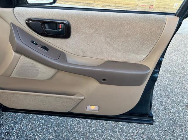 used 1995 Toyota Avalon car, priced at $4,500