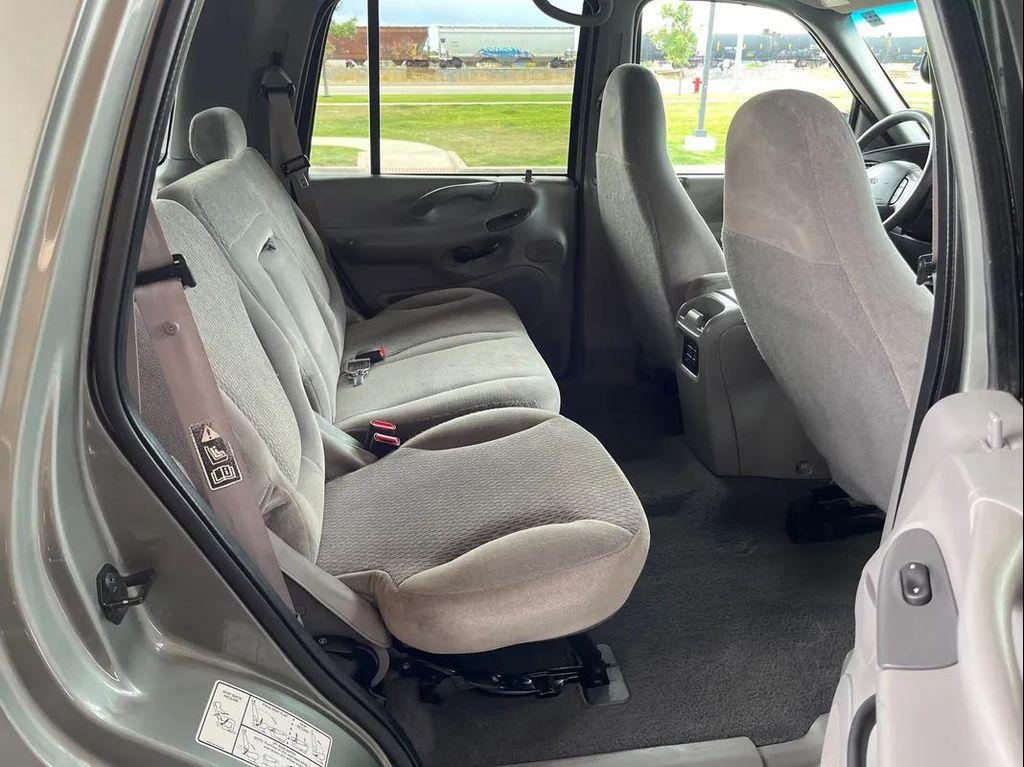 used 1999 Ford Expedition car, priced at $6,988