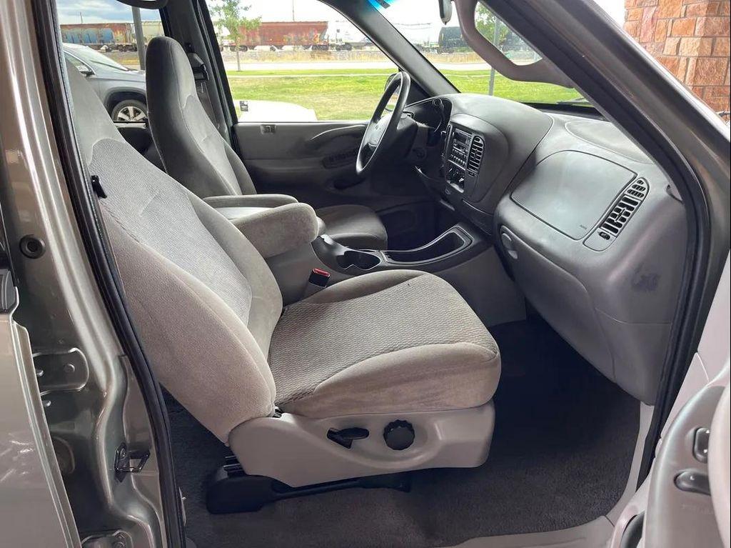 used 1999 Ford Expedition car, priced at $6,988