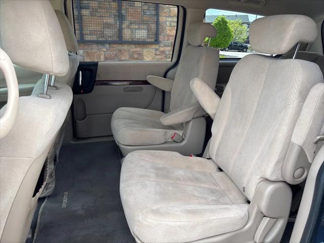 used 2008 Hyundai Entourage car, priced at $5,488