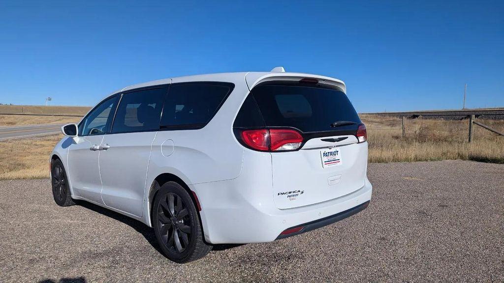 used 2018 Chrysler Pacifica car, priced at $14,988