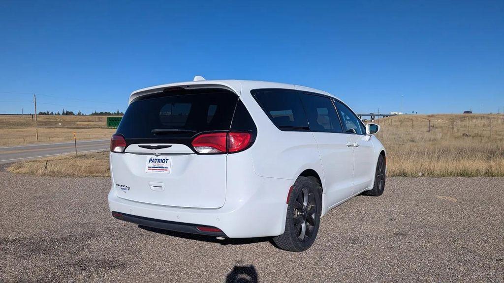 used 2018 Chrysler Pacifica car, priced at $14,988