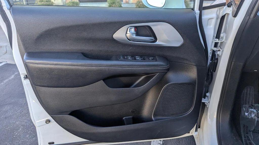 used 2018 Chrysler Pacifica car, priced at $14,988