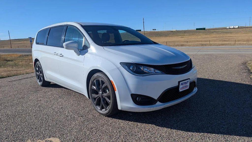 used 2018 Chrysler Pacifica car, priced at $14,988