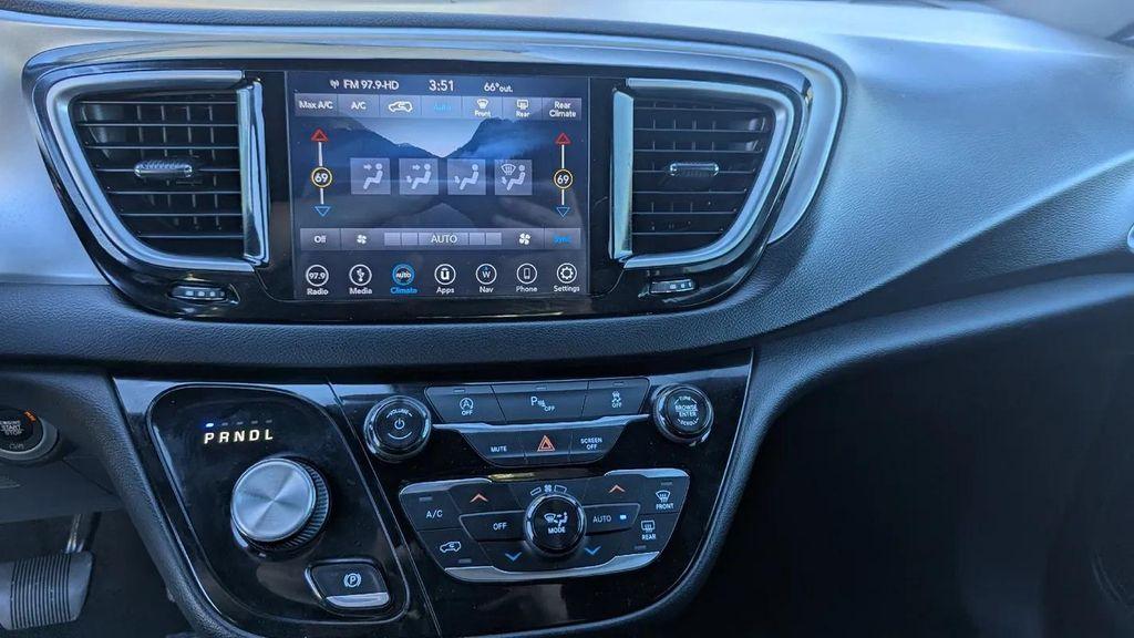 used 2018 Chrysler Pacifica car, priced at $14,988