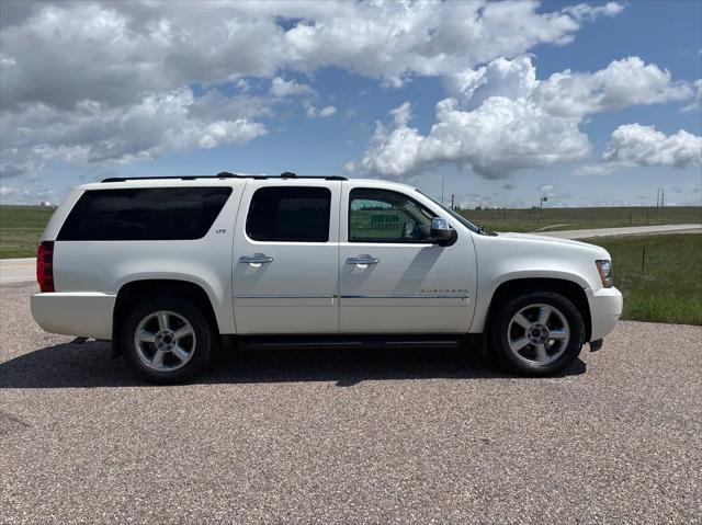 used 2014 Chevrolet Suburban car, priced at $9,988