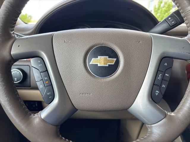 used 2014 Chevrolet Suburban car, priced at $9,988