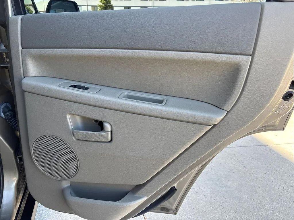 used 2006 Jeep Grand Cherokee car, priced at $8,988