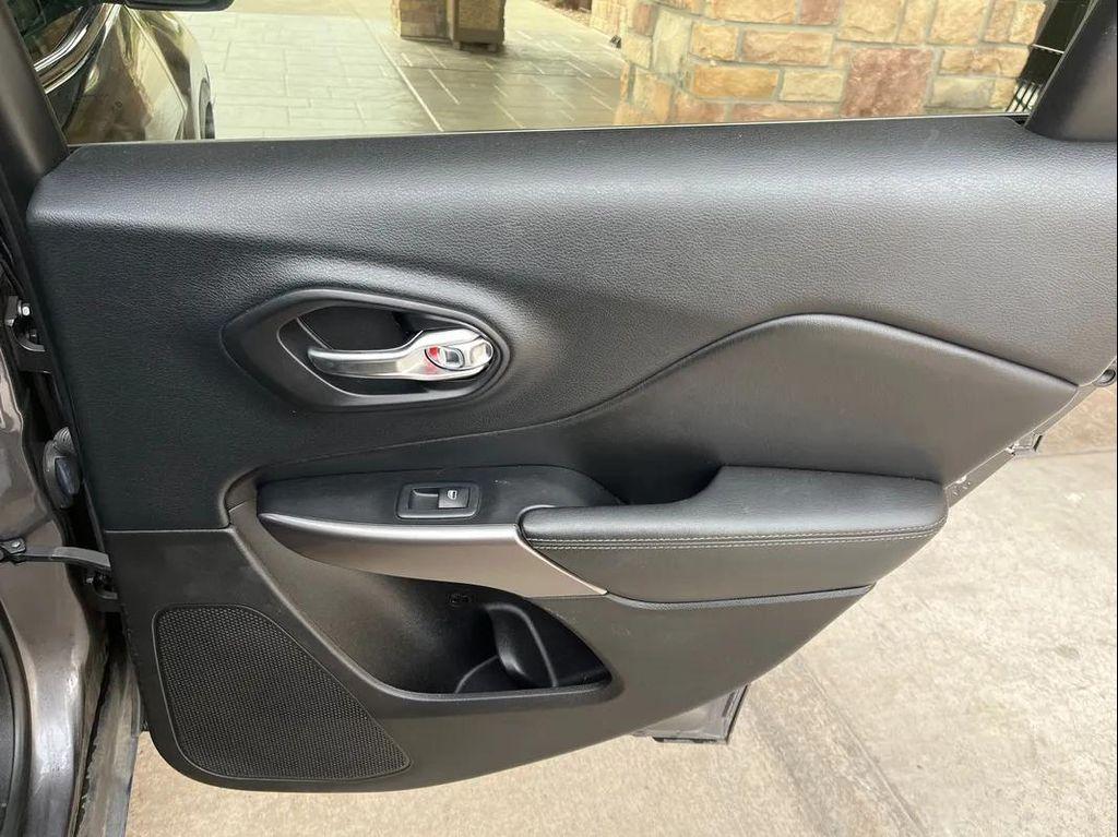 used 2019 Jeep Cherokee car, priced at $17,488