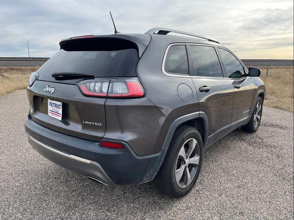 used 2019 Jeep Cherokee car, priced at $17,488