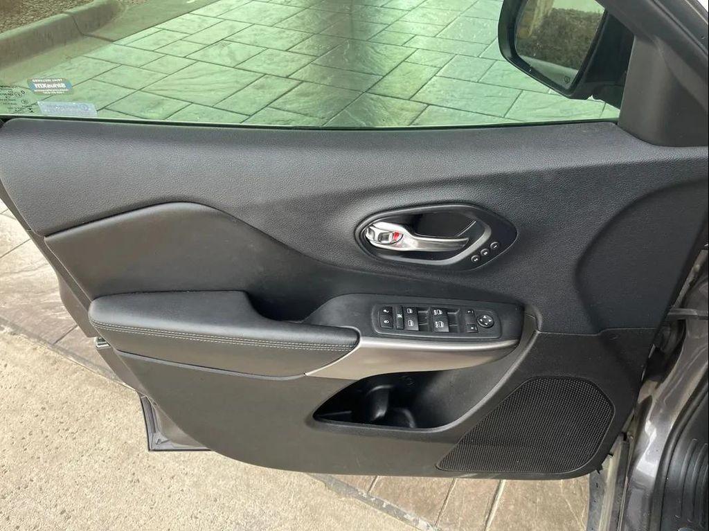 used 2019 Jeep Cherokee car, priced at $17,488