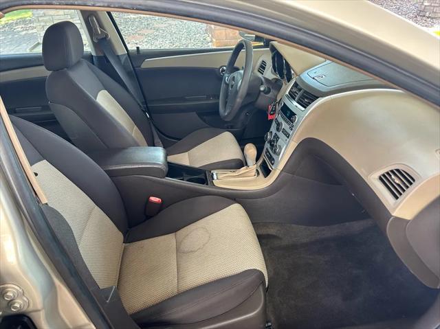used 2009 Chevrolet Malibu car, priced at $3,588