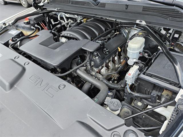 used 2018 GMC Yukon car, priced at $28,992