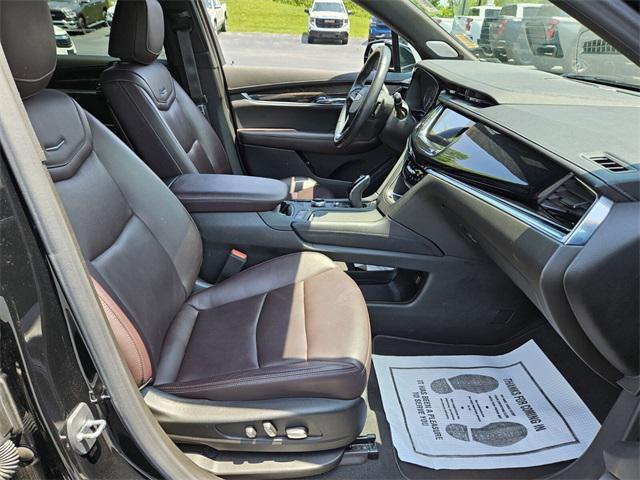 used 2023 Cadillac XT6 car, priced at $46,991