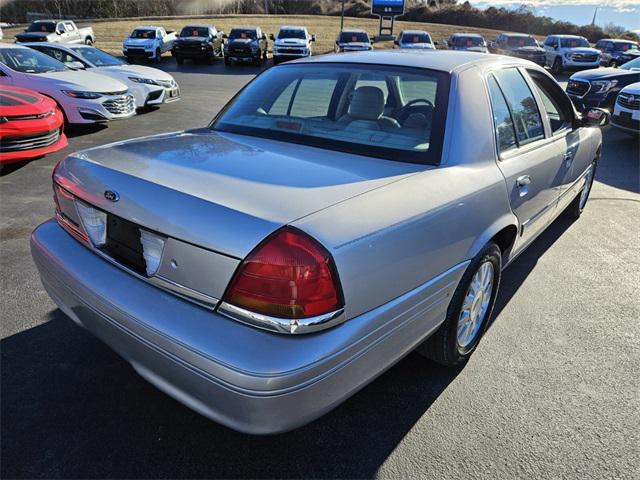 used 2003 Ford Crown Victoria car