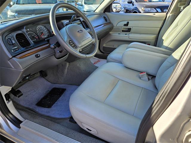 used 2003 Ford Crown Victoria car