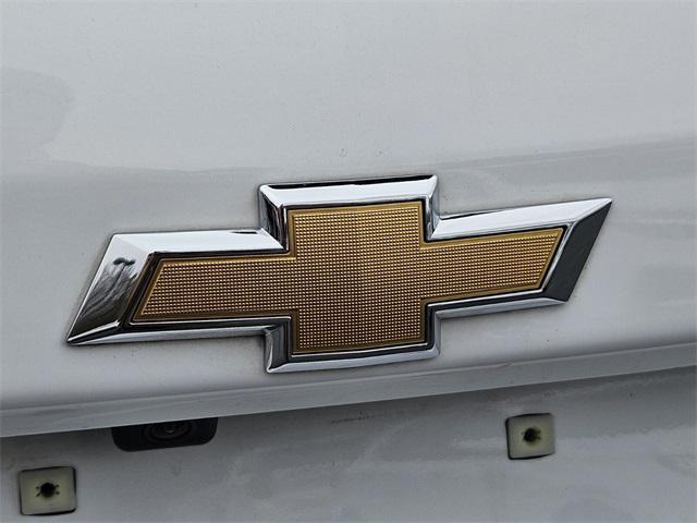 used 2023 Chevrolet Equinox car, priced at $25,991