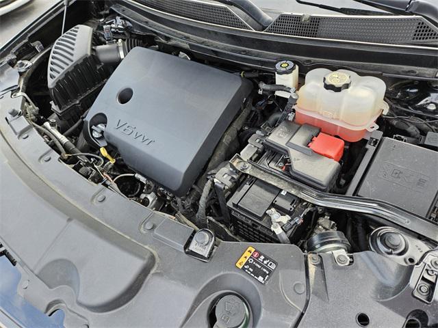 used 2022 Chevrolet Traverse car, priced at $37,991