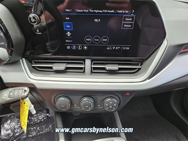 new 2025 Chevrolet Trax car, priced at $25,085