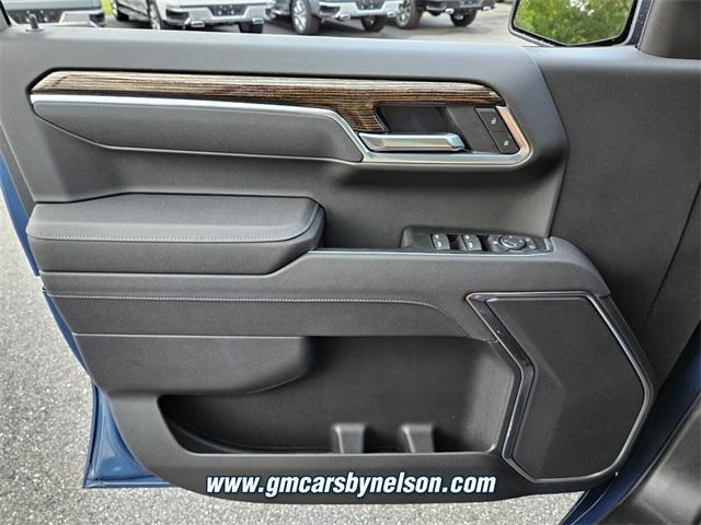 new 2025 GMC Sierra 1500 car, priced at $57,590