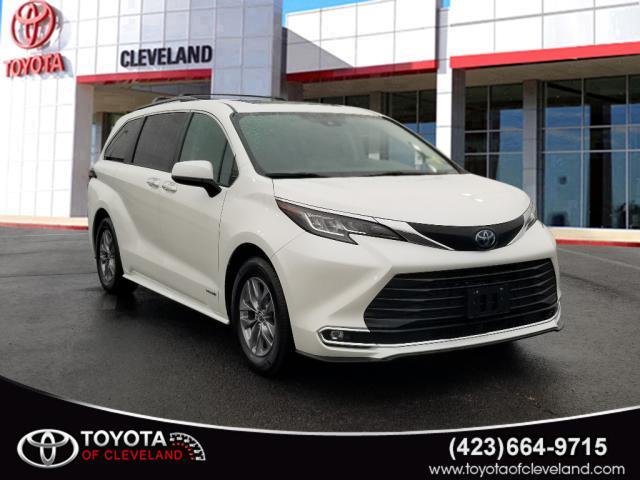 used 2021 Toyota Sienna car, priced at $38,991