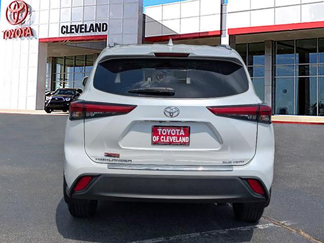 used 2023 Toyota Highlander car, priced at $43,592