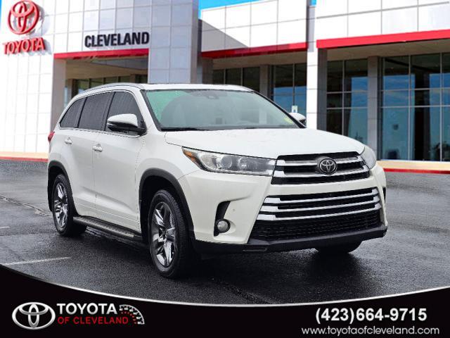 used 2018 Toyota Highlander car, priced at $24,991