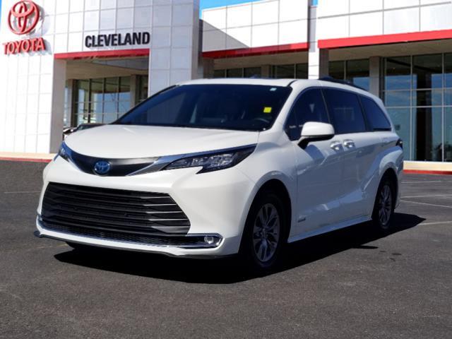 used 2021 Toyota Sienna car, priced at $35,993