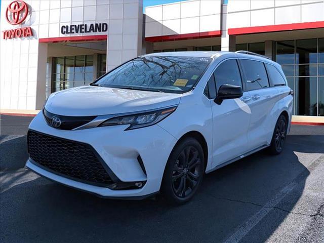 used 2023 Toyota Sienna car, priced at $45,991