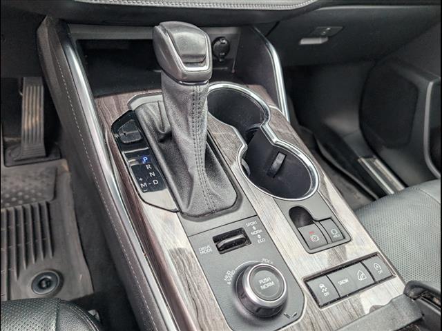 used 2021 Toyota Highlander car, priced at $32,994