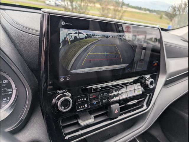 used 2021 Toyota Highlander car, priced at $32,994